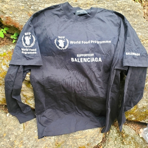 Balenciaga X WFP “World Food Programme” 2 in 1 Double Sleeve Longsleeve Tshirt M - Picture 1 of 7